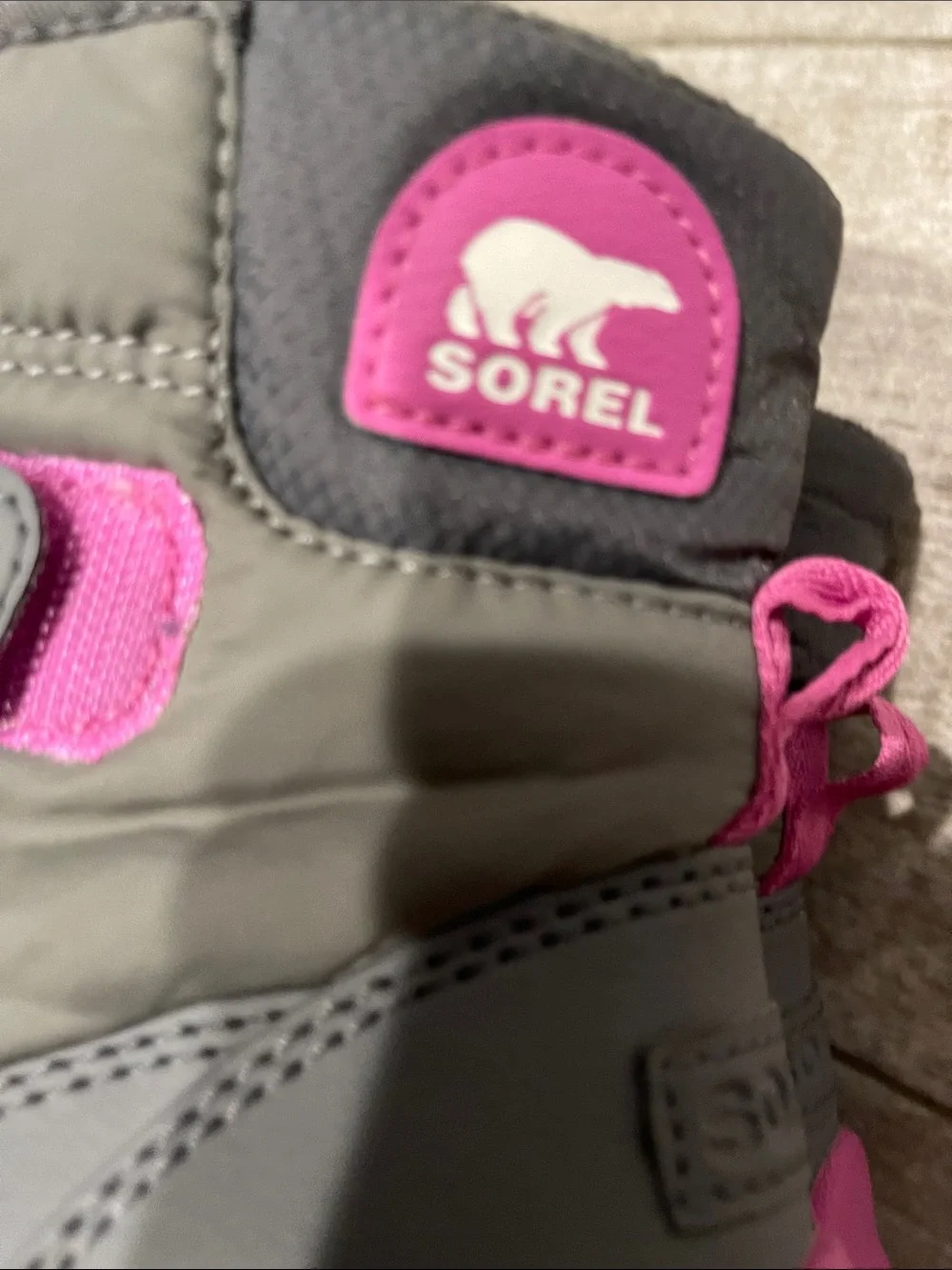 Sorel Kids Grey and Pink Hook-and-Loop Winter Boots